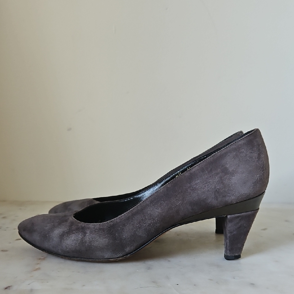 GIVENCHY: Gunmetal Grey Suede Vintage Heels